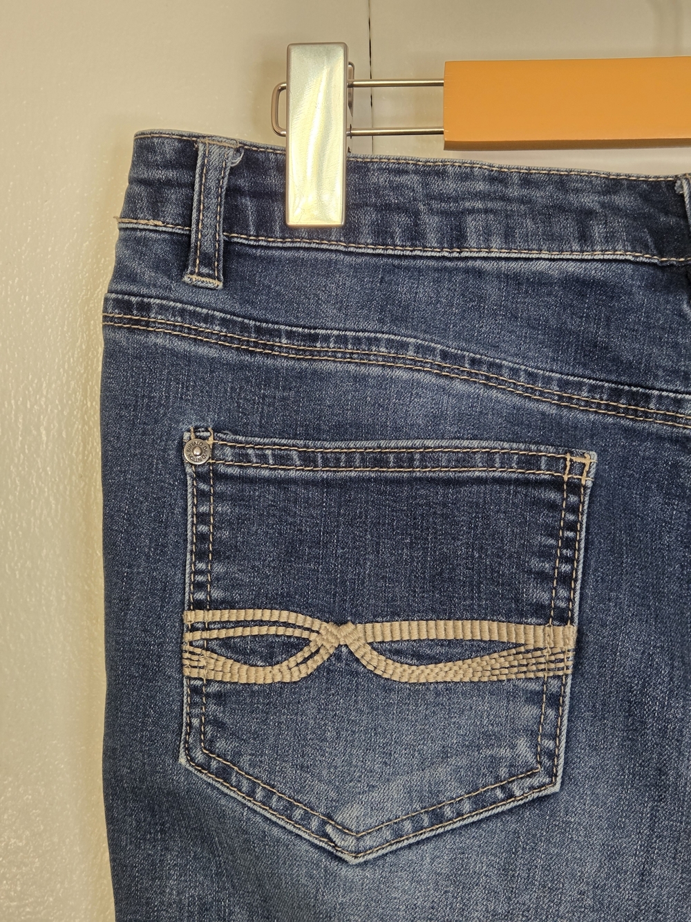 🌷Buffalo David Bitton Women's 10x30 Dark Blue Straight Leg Embroidered Jeans